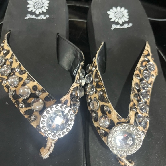 Yellow Box Black and Brown Sandals with Leopard Print - Picture 2 of 3